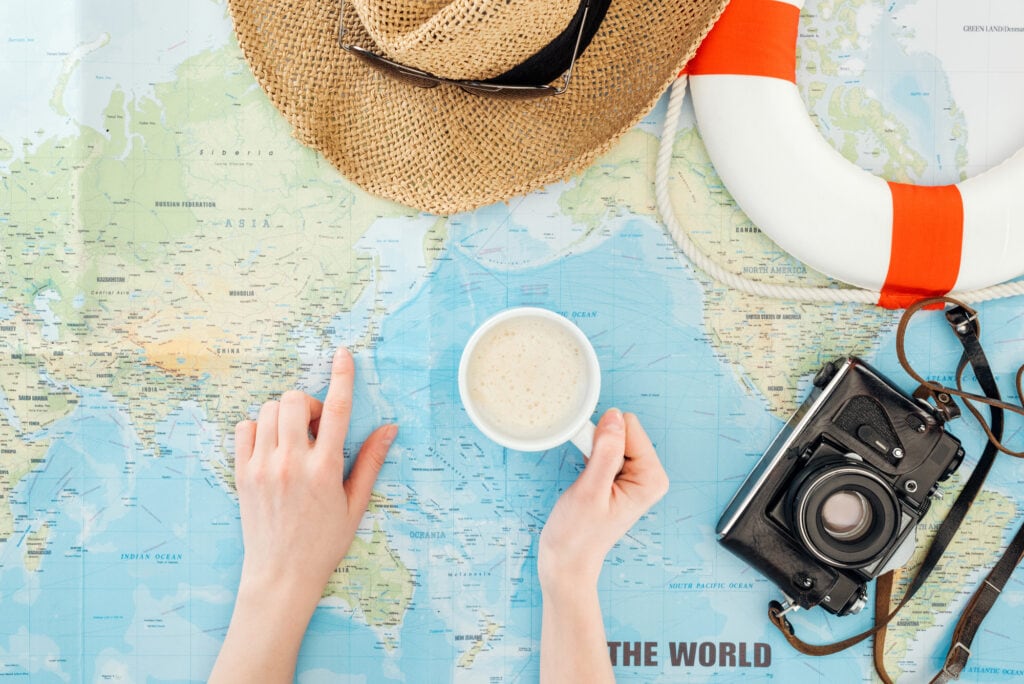 travel agent fun jobs that pay well without a degree