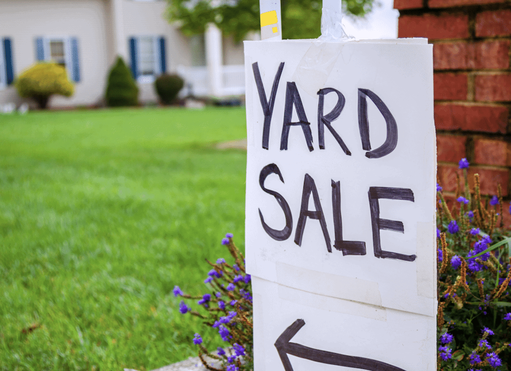 sell items to make money in one hour with a yard sale